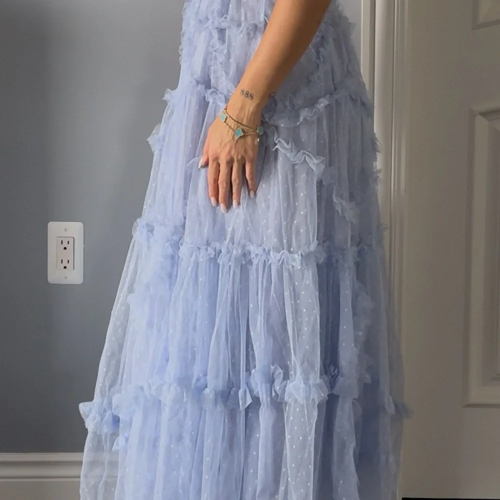 Elegant Blue Ruffled Dress - Picture 3 of 8